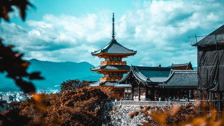 cosmin-georgian-gd3ysFyrsTQ-unsplash-resize.jpeg